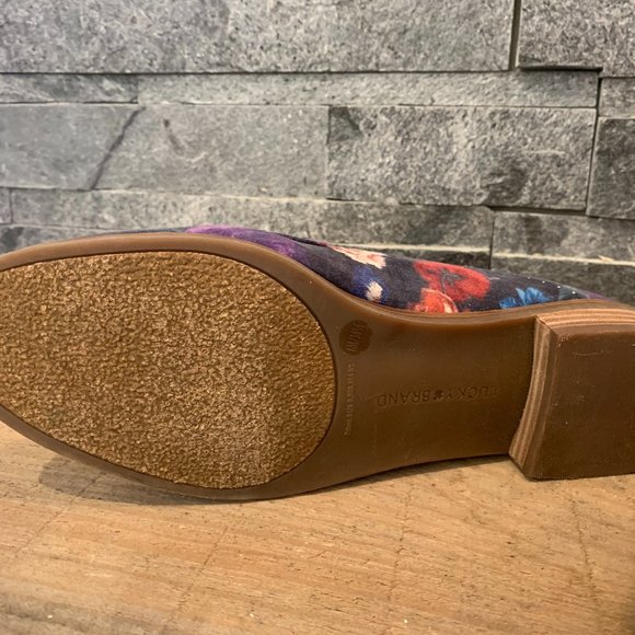 Moody Bloom Floral Loafers - Picture 9 of 11